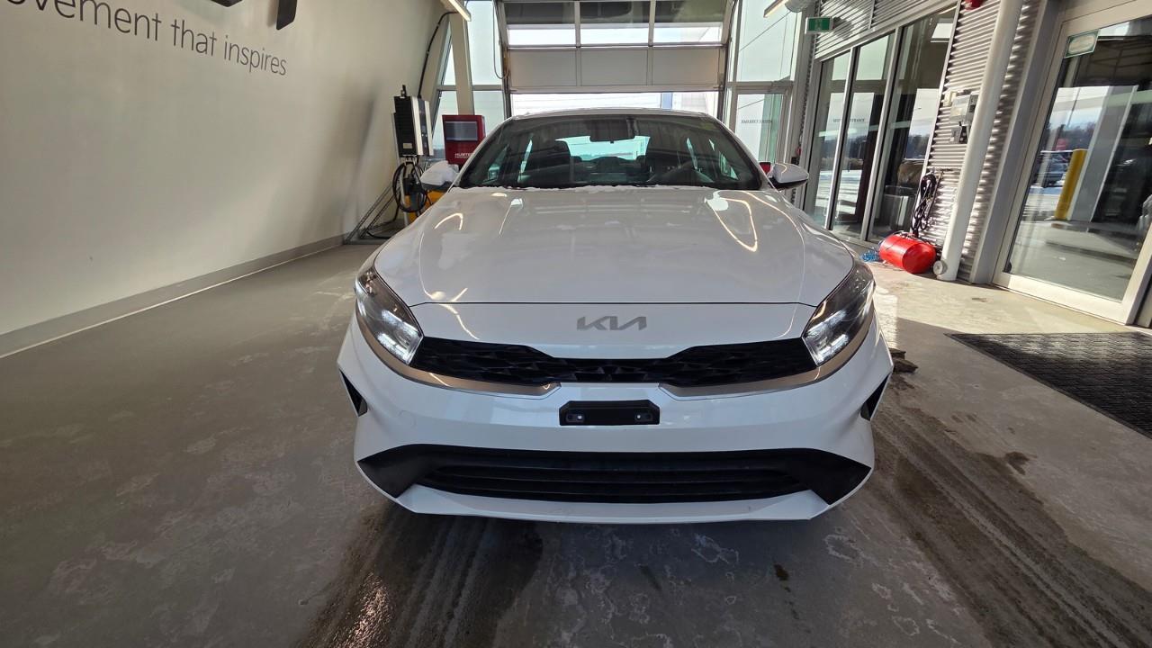 2024 Kia Forte LX 4dr Sedan Photo2