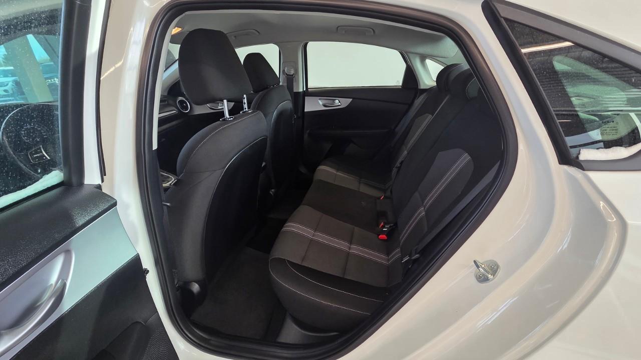 2024 Kia Forte LX 4dr Sedan Photo