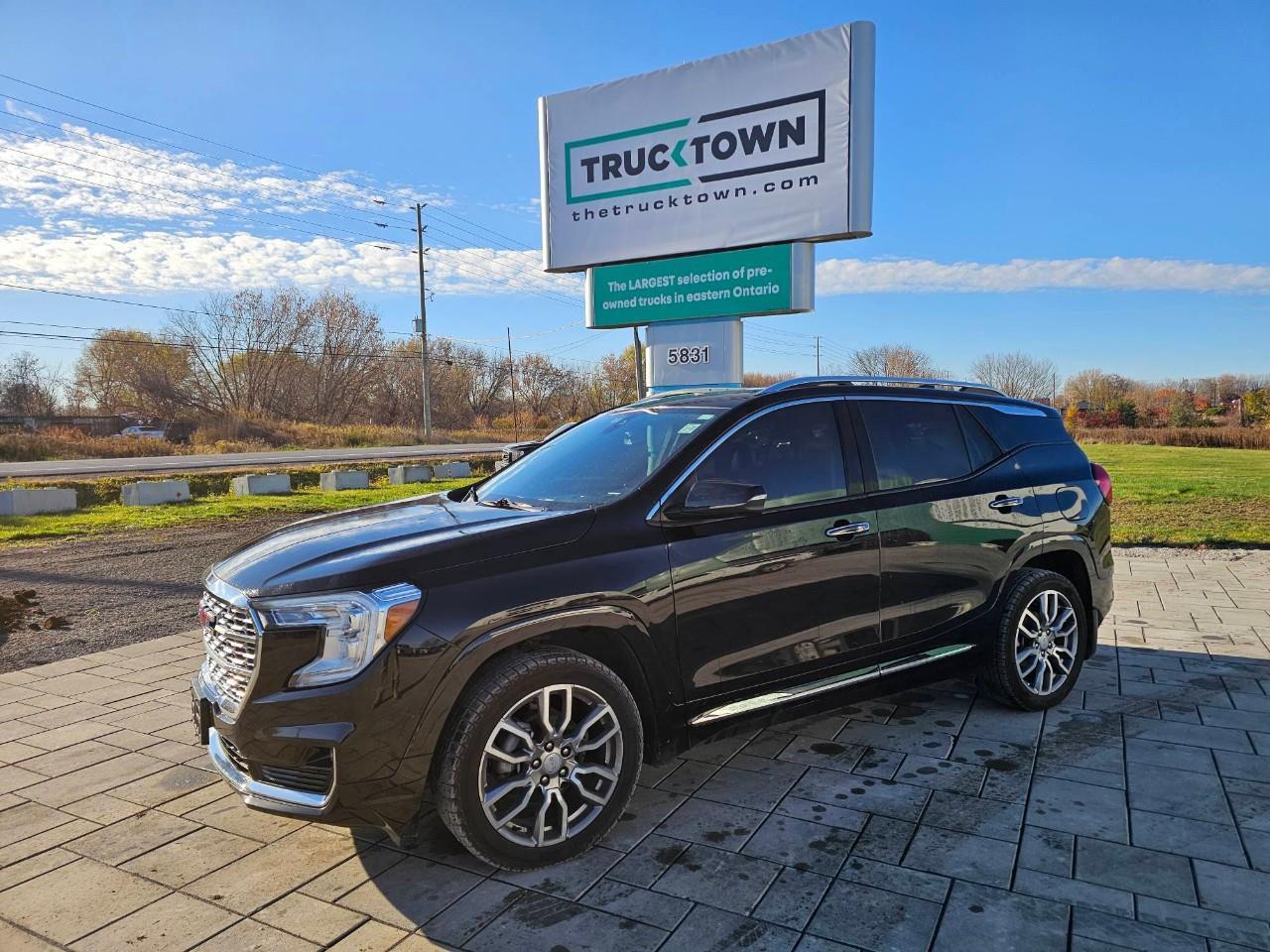 2022 GMC Terrain Denali All-Wheel Drive Photo0