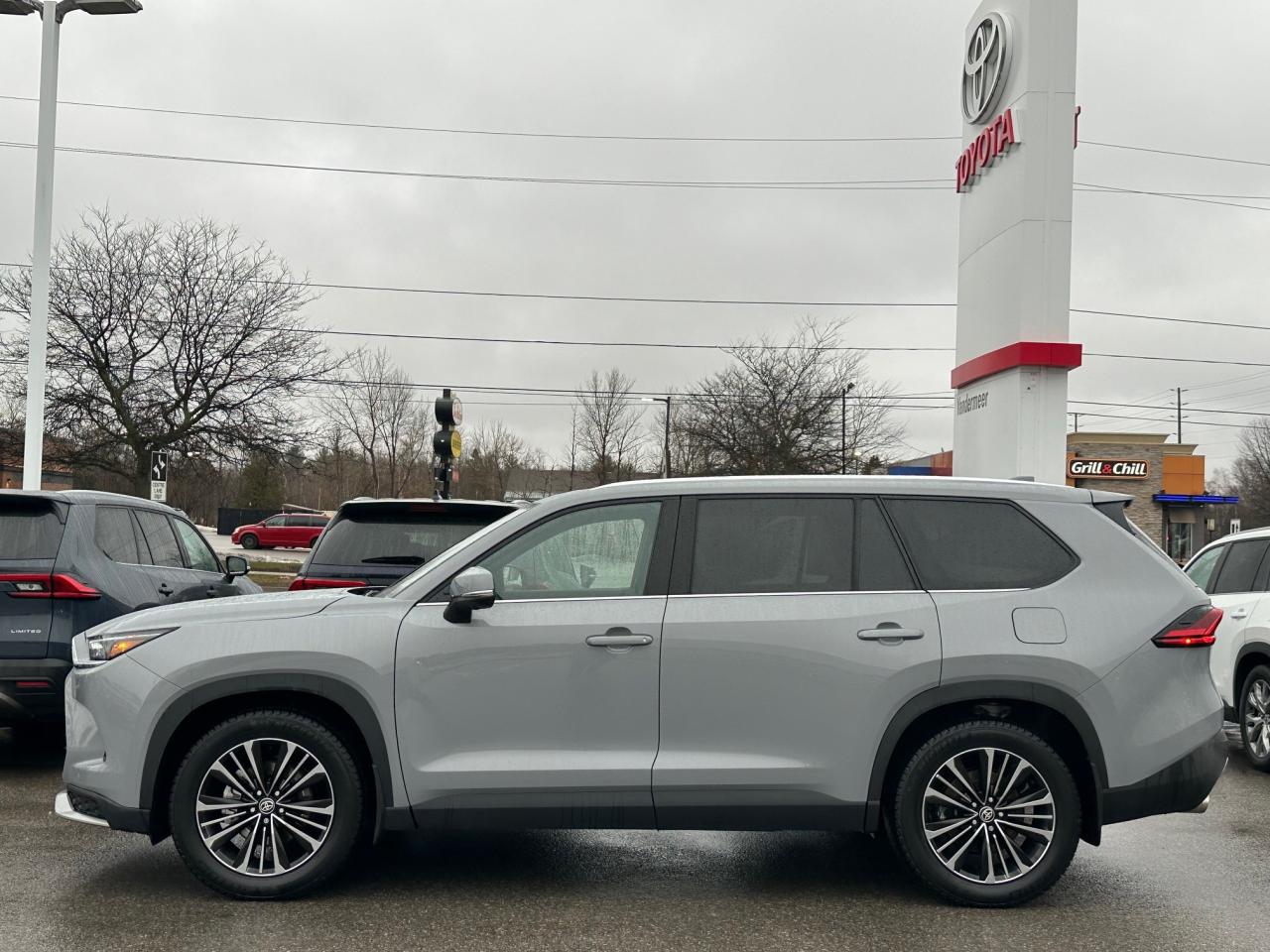 2025 Toyota Grand Highlander Hybrid Platinum MAX 4dr All-Wheel Drive Photo