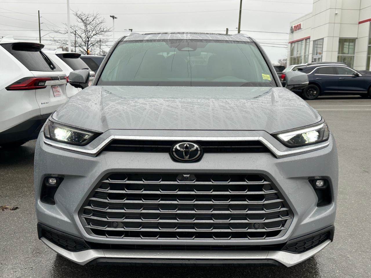 2025 Toyota Grand Highlander Hybrid Platinum MAX 4dr All-Wheel Drive Photo