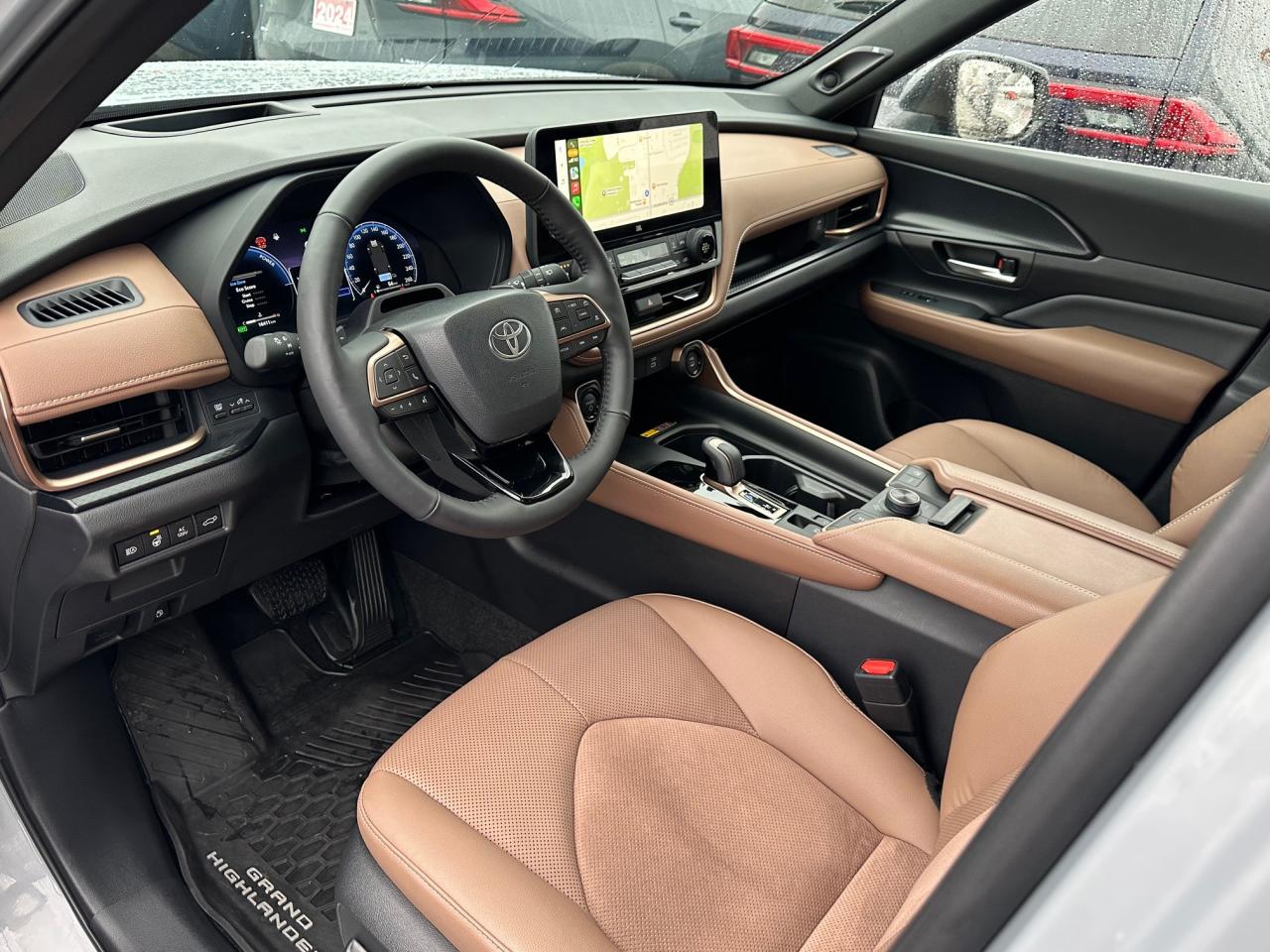 2025 Toyota Grand Highlander Hybrid Platinum MAX 4dr All-Wheel Drive Photo