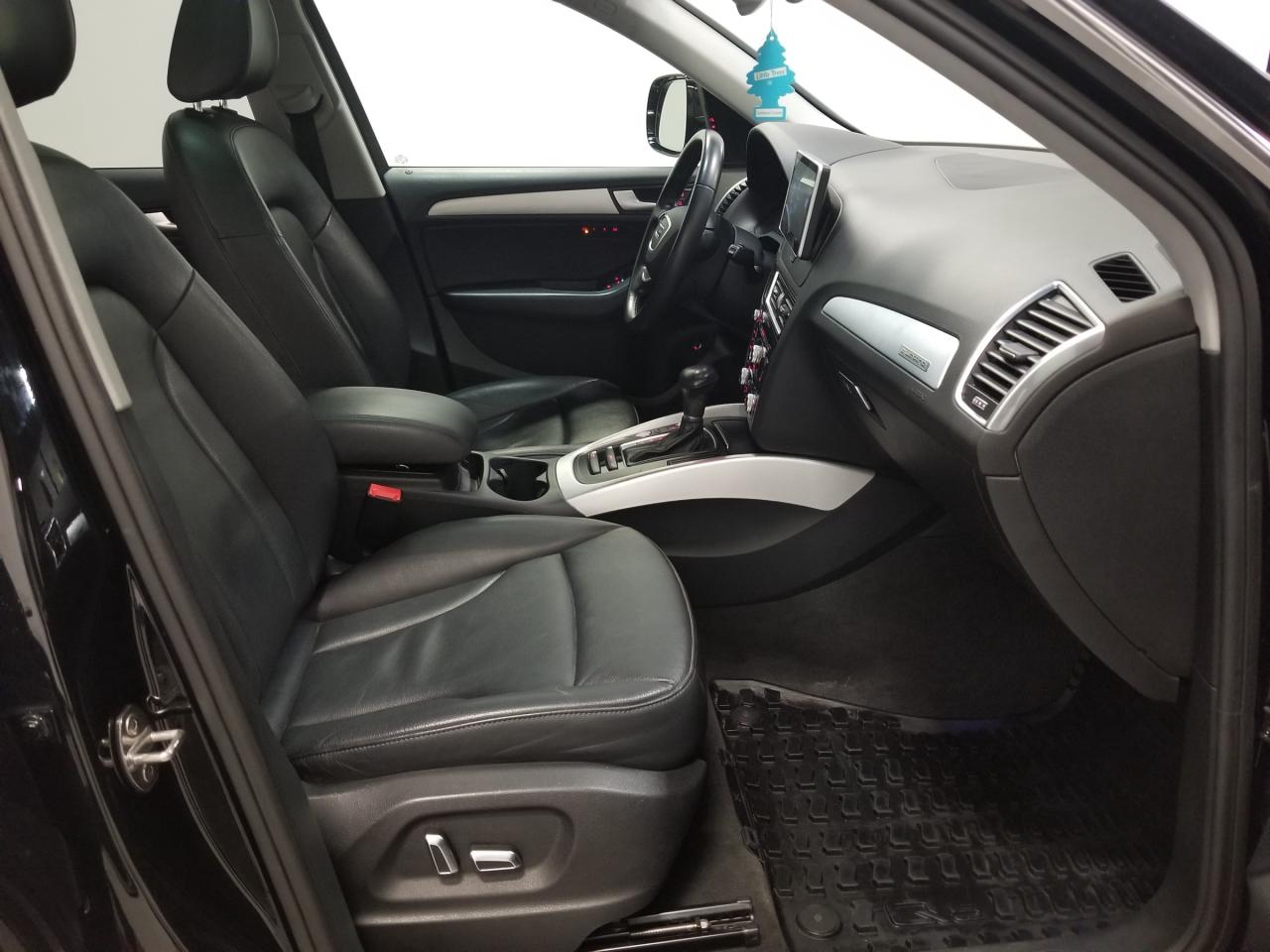 2017 Audi Q5 2.0T Technik 4dr All-wheel Drive quattro Sport Utility Photo