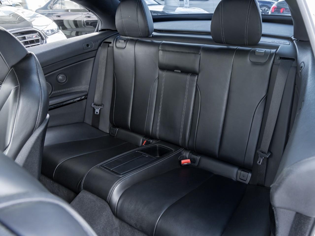 2018 BMW M4 Base 2dr Rear-Wheel Drive Cabriolet Photo