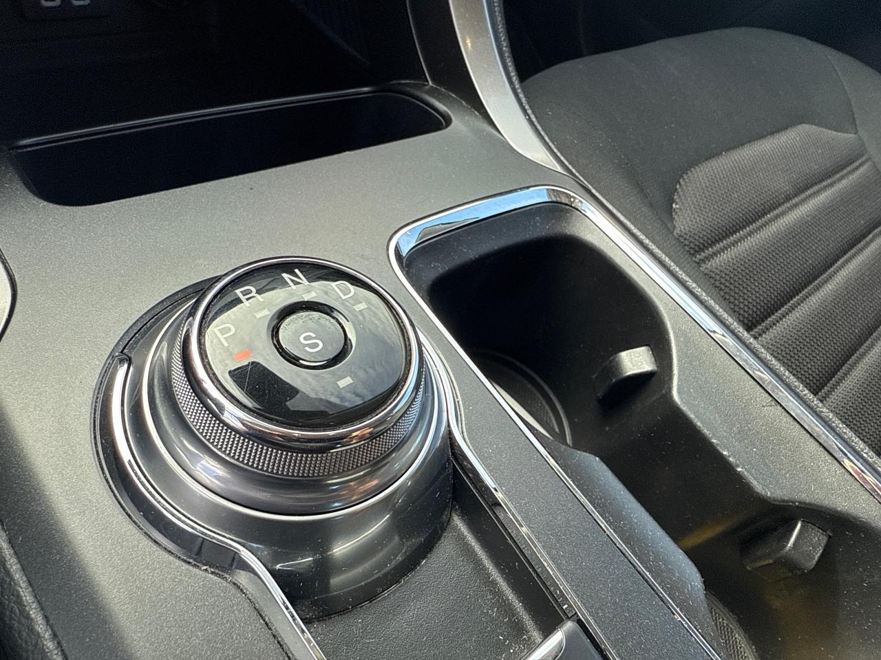 2019 Ford Fusion SE 4dr Front-wheel Drive Sedan Photo