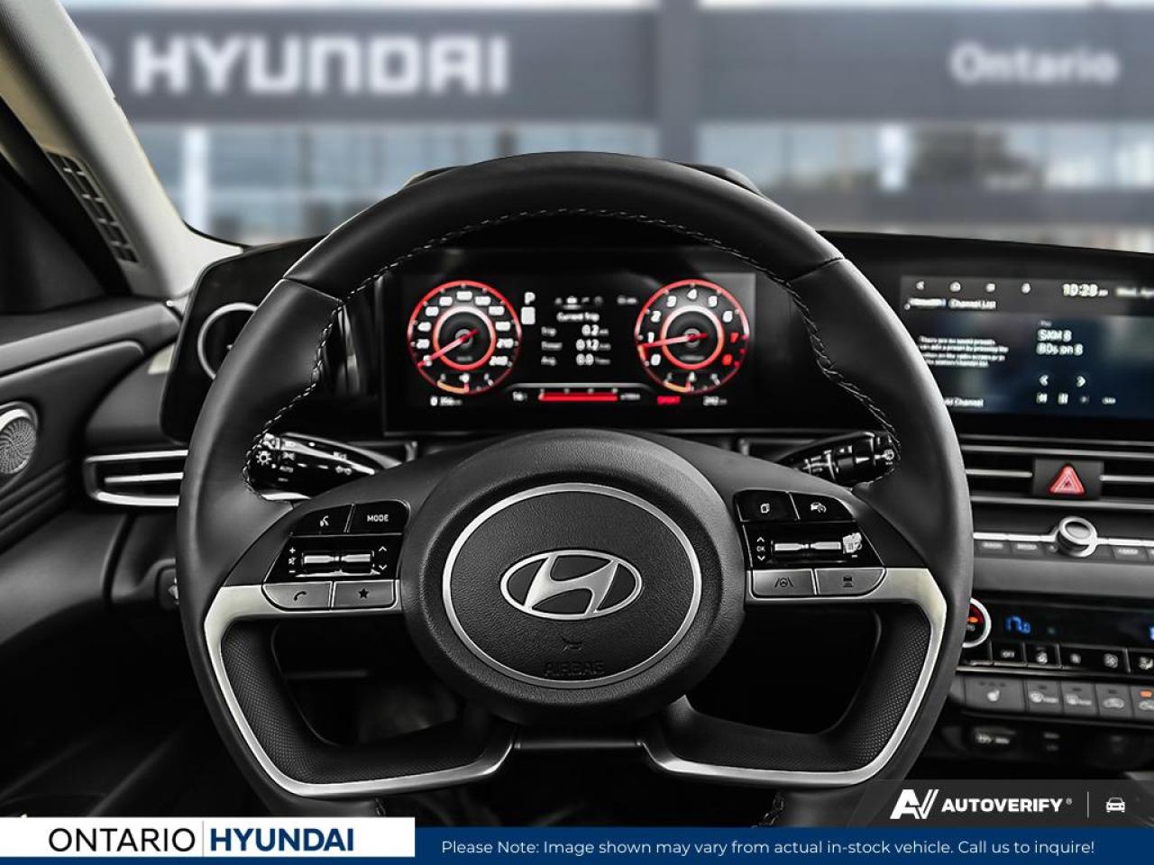 2025 Hyundai Elantra Luxury w/Two-Tone Interior 4dr Sedan Photo