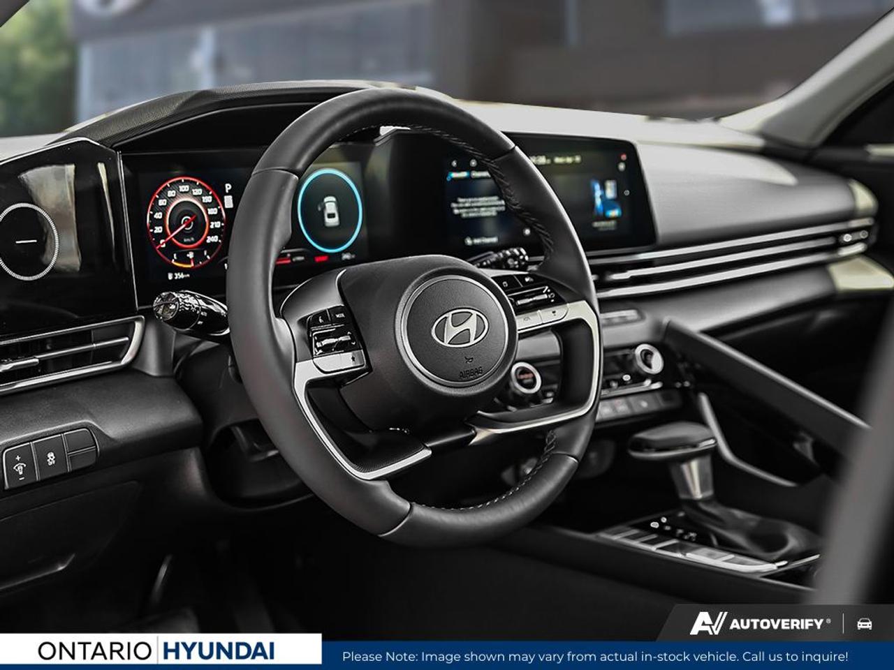 2025 Hyundai Elantra Luxury w/Two-Tone Interior 4dr Sedan Photo