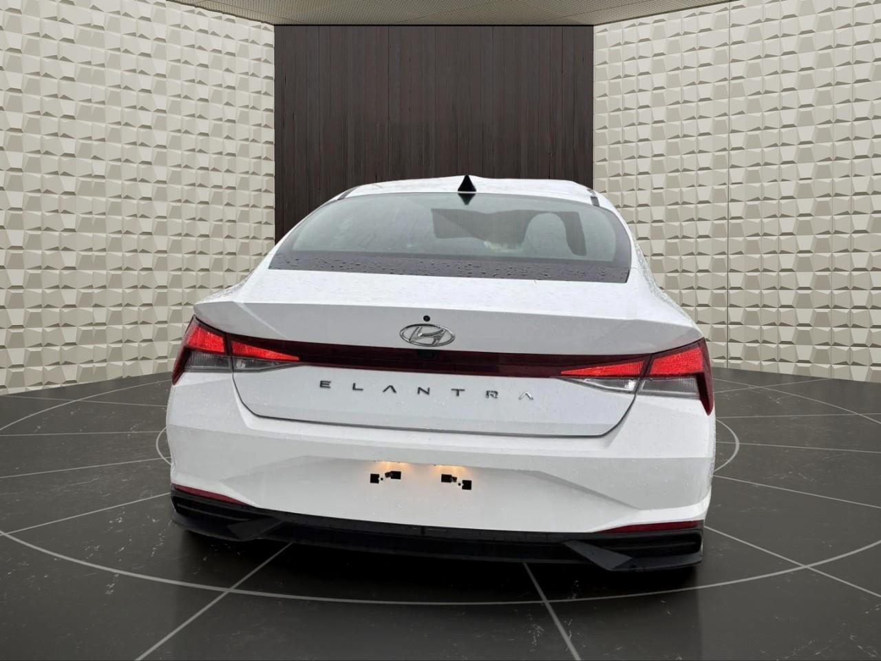 2022 Hyundai Elantra PREFERRED 4DR SEDAN Photo