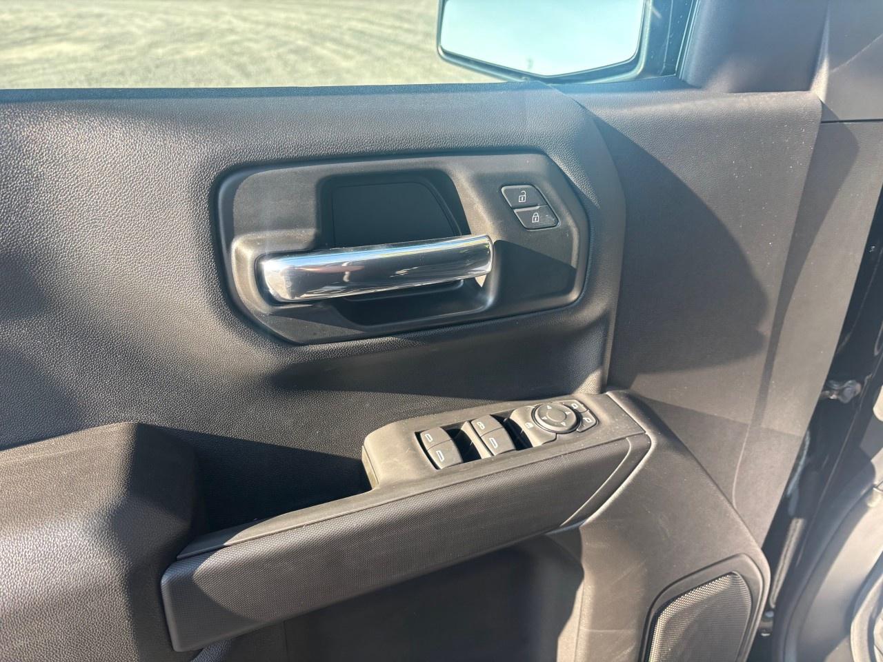 2026 Chevrolet Silverado 1500 Crew Cab Standard Box 4-Wheel Drive Custom Trail Boss Photo2