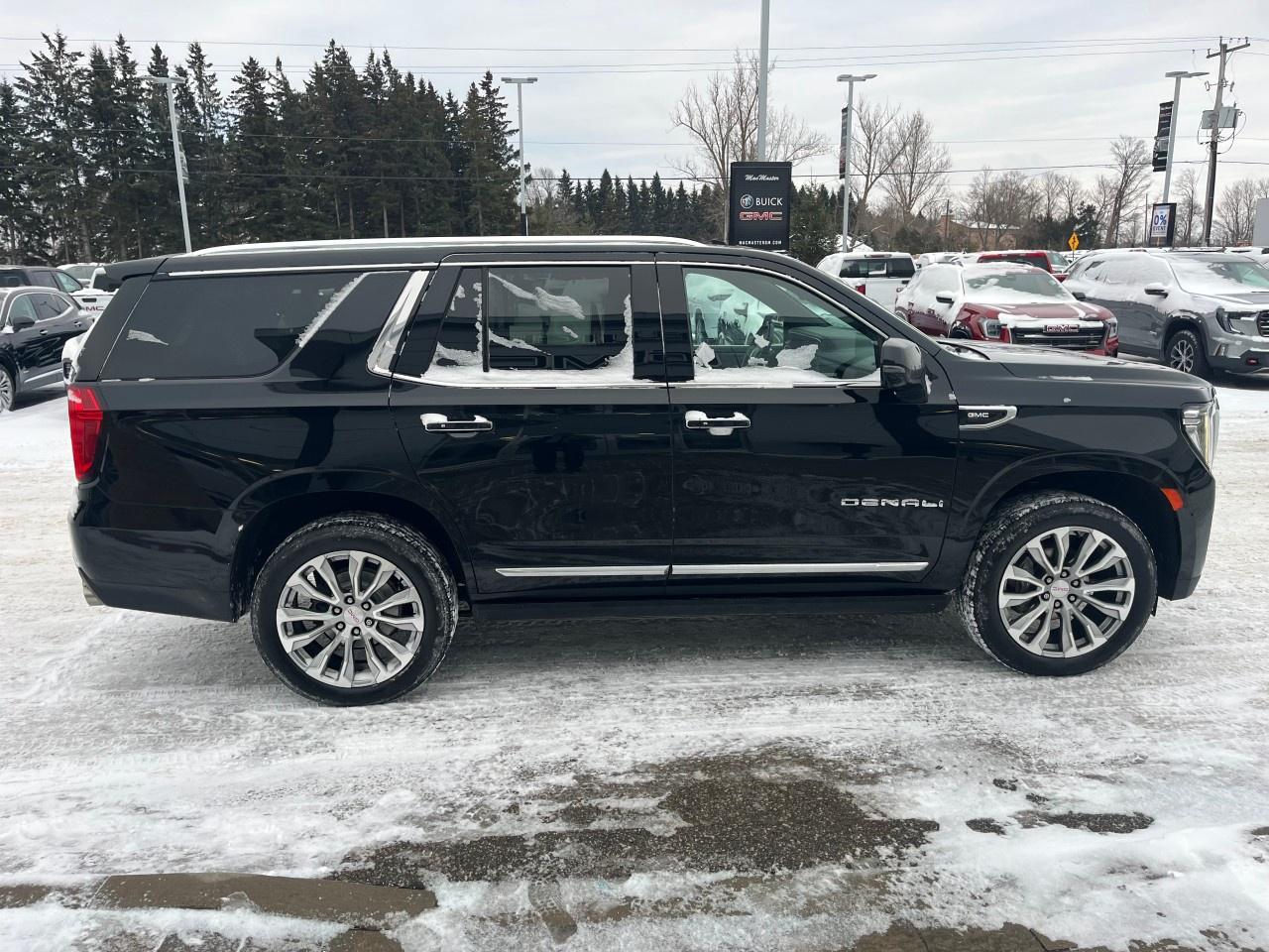 2021 GMC Yukon 4WD 4dr Denali Photo