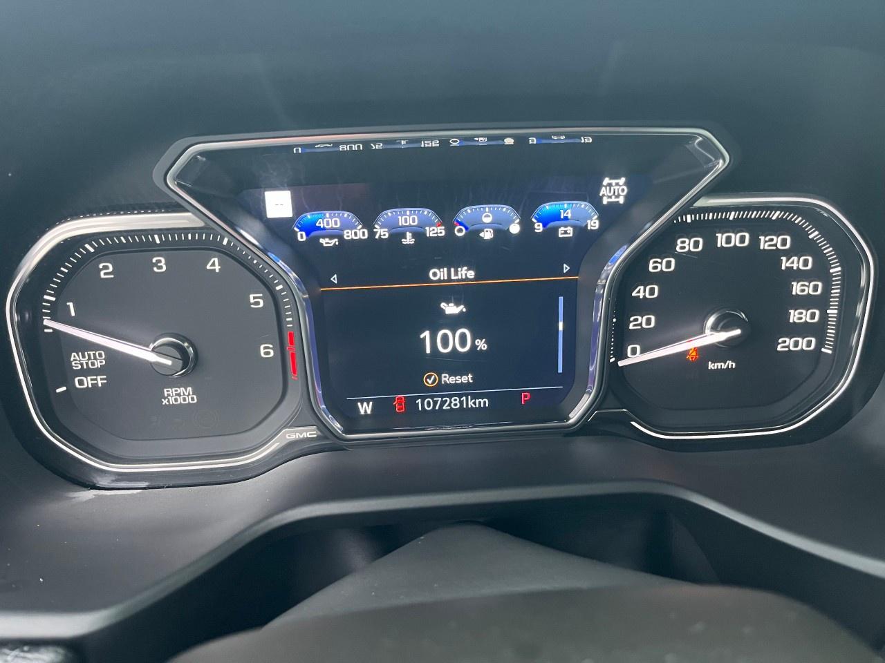 2021 GMC Yukon 4WD 4dr Denali Photo