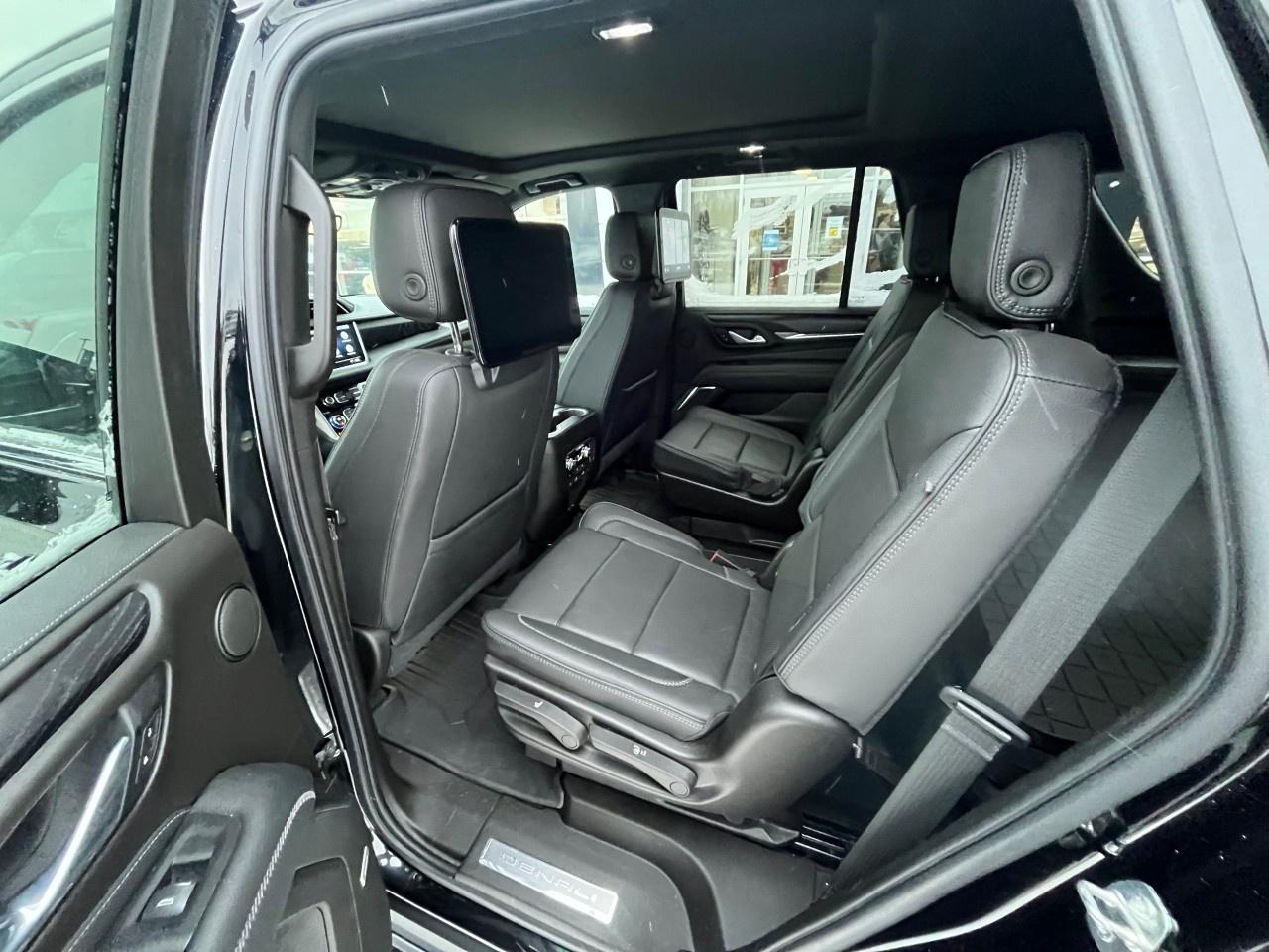 2021 GMC Yukon 4WD 4dr Denali Photo