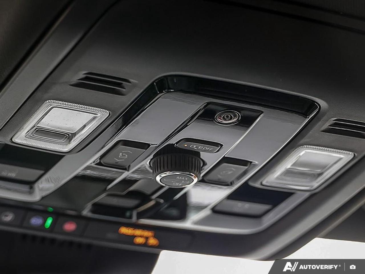 2026 GMC Yukon XL 4WD 4DR DENALI Photo