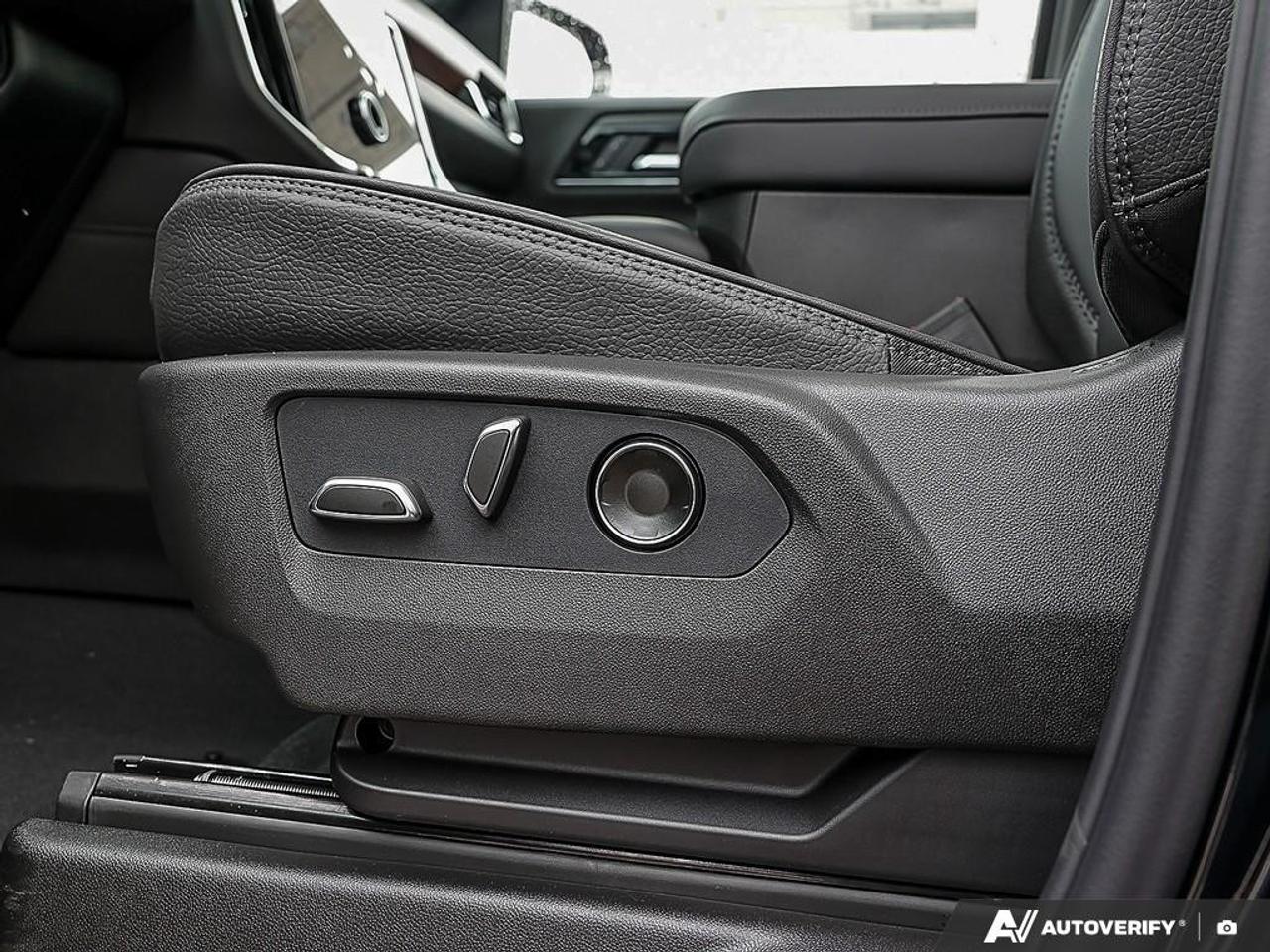 2026 GMC Yukon XL 4WD 4DR DENALI Photo