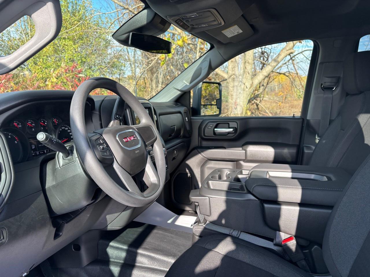 2026 GMC SIERRA 2500HD Crew Cab Long Box 4-Wheel Drive Pro Photo