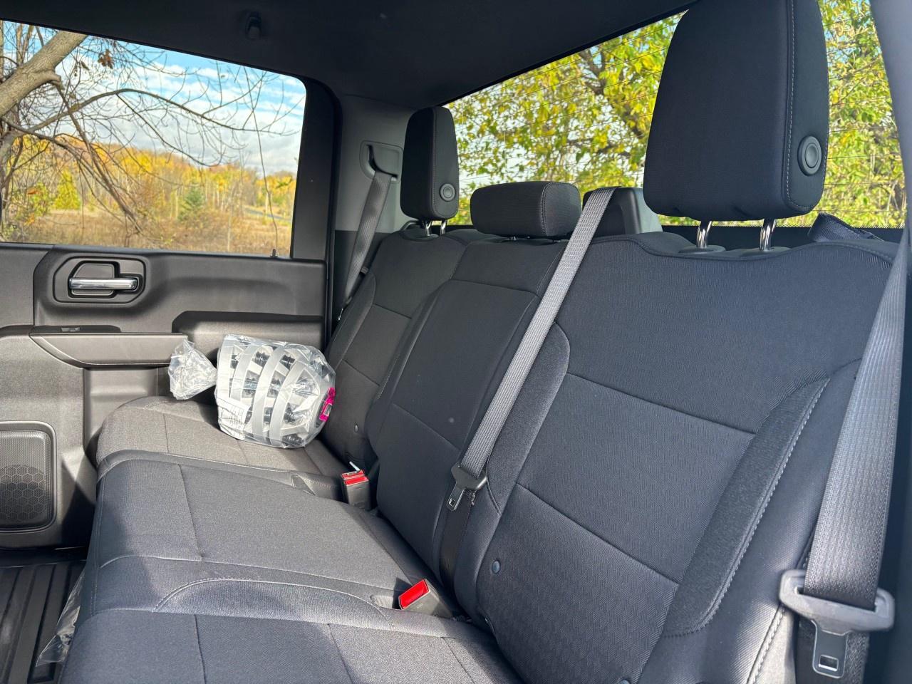 2026 GMC SIERRA 2500HD Crew Cab Long Box 4-Wheel Drive Pro Photo