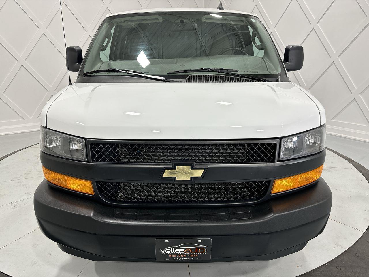 2022 Chevrolet Express 2500  Photo