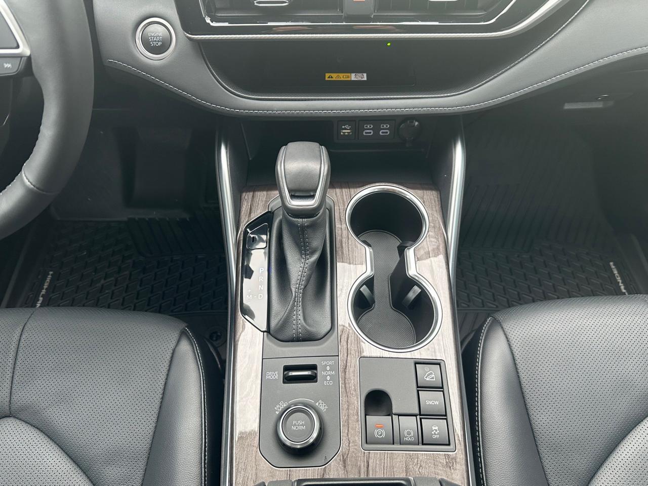 2024 Toyota Highlander Limited 4dr All-Wheel Drive Photo