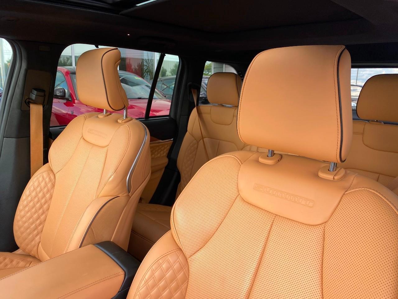 2025 Jeep Grand Cherokee Summit 4dr 4x4 Photo