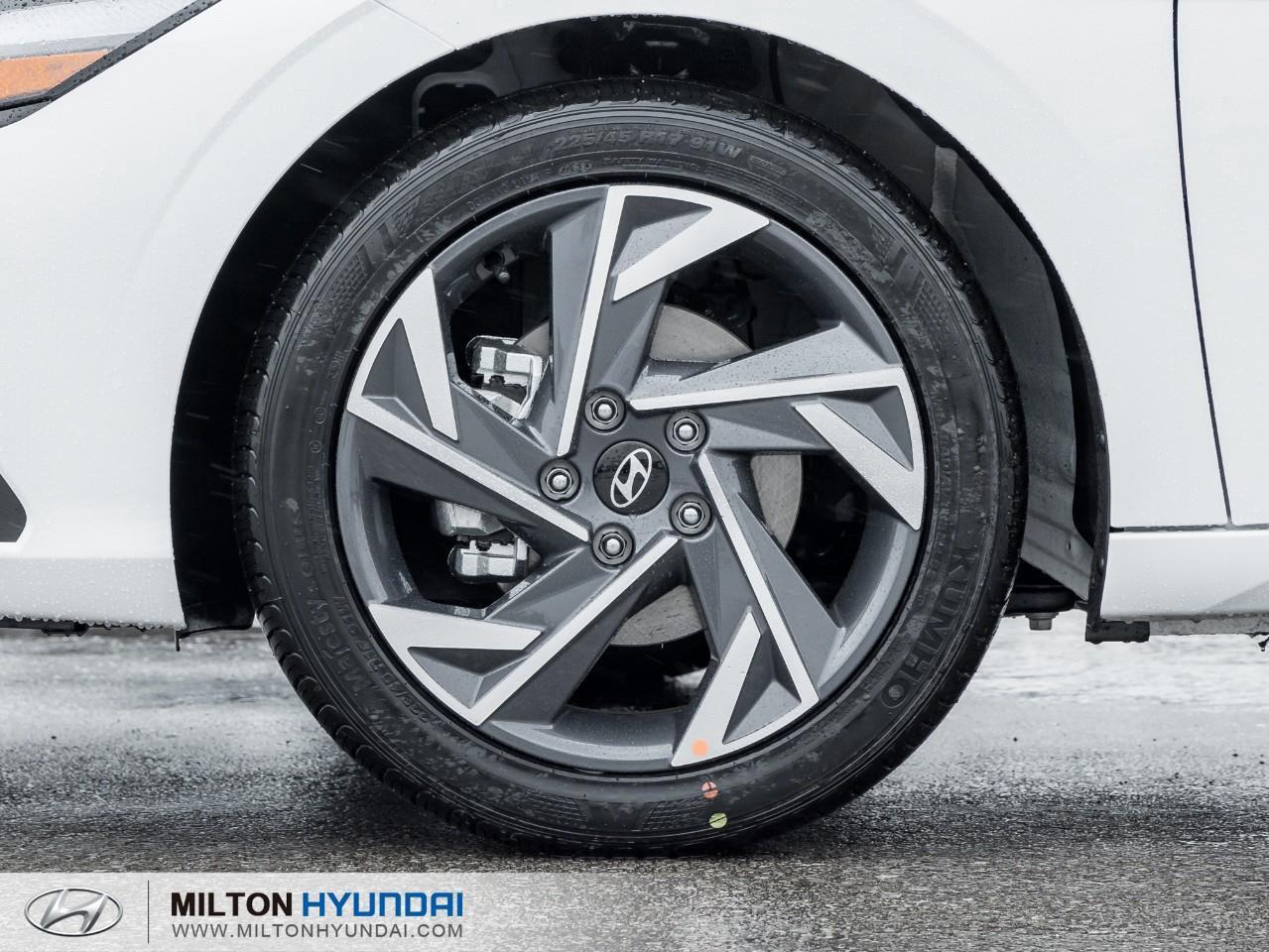 2026 Hyundai Elantra PREFERRED 4DR SEDAN Photo3