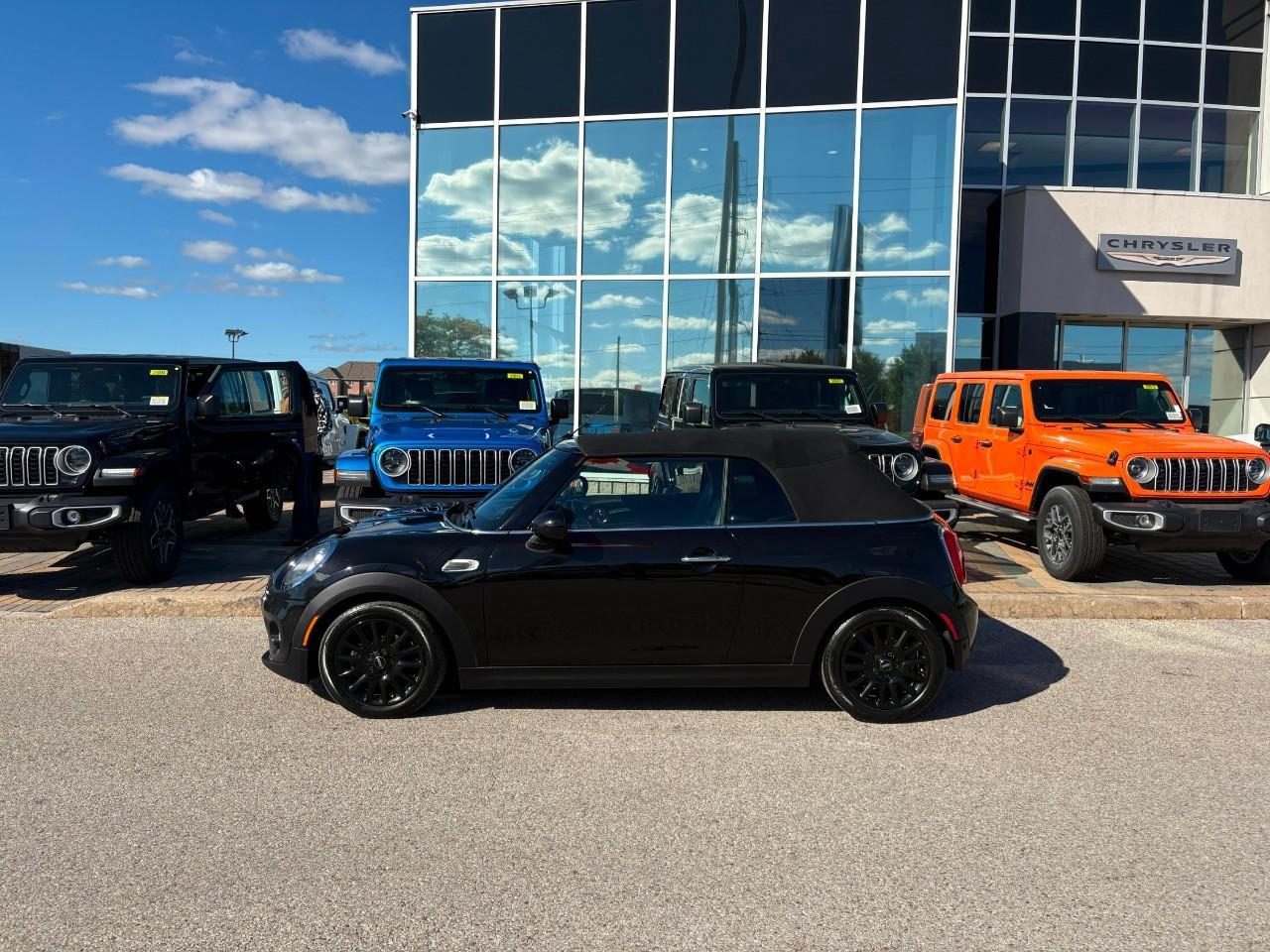 2017 MINI Convertible Cooper 2dr Photo