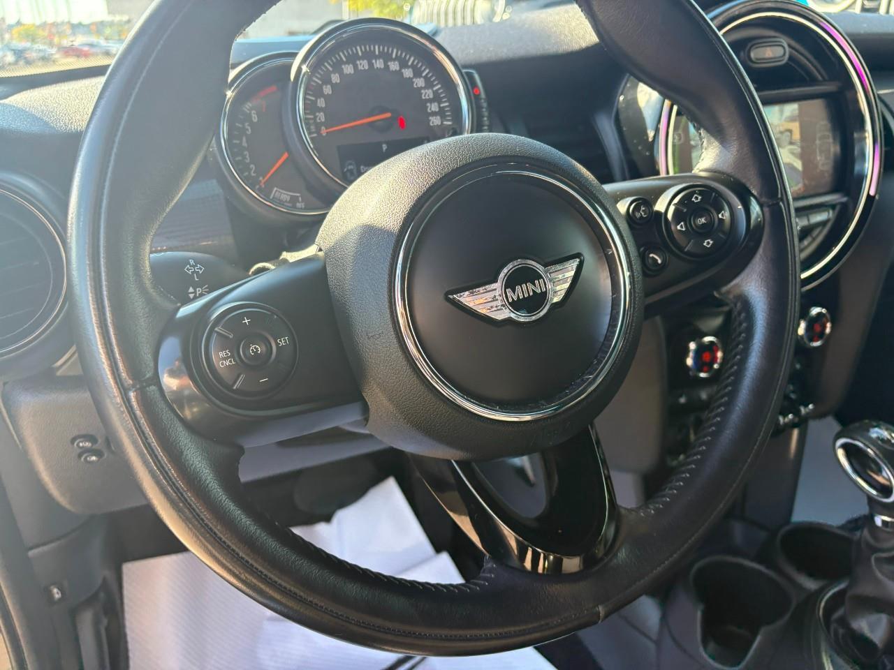 2017 MINI Convertible Cooper 2dr Photo