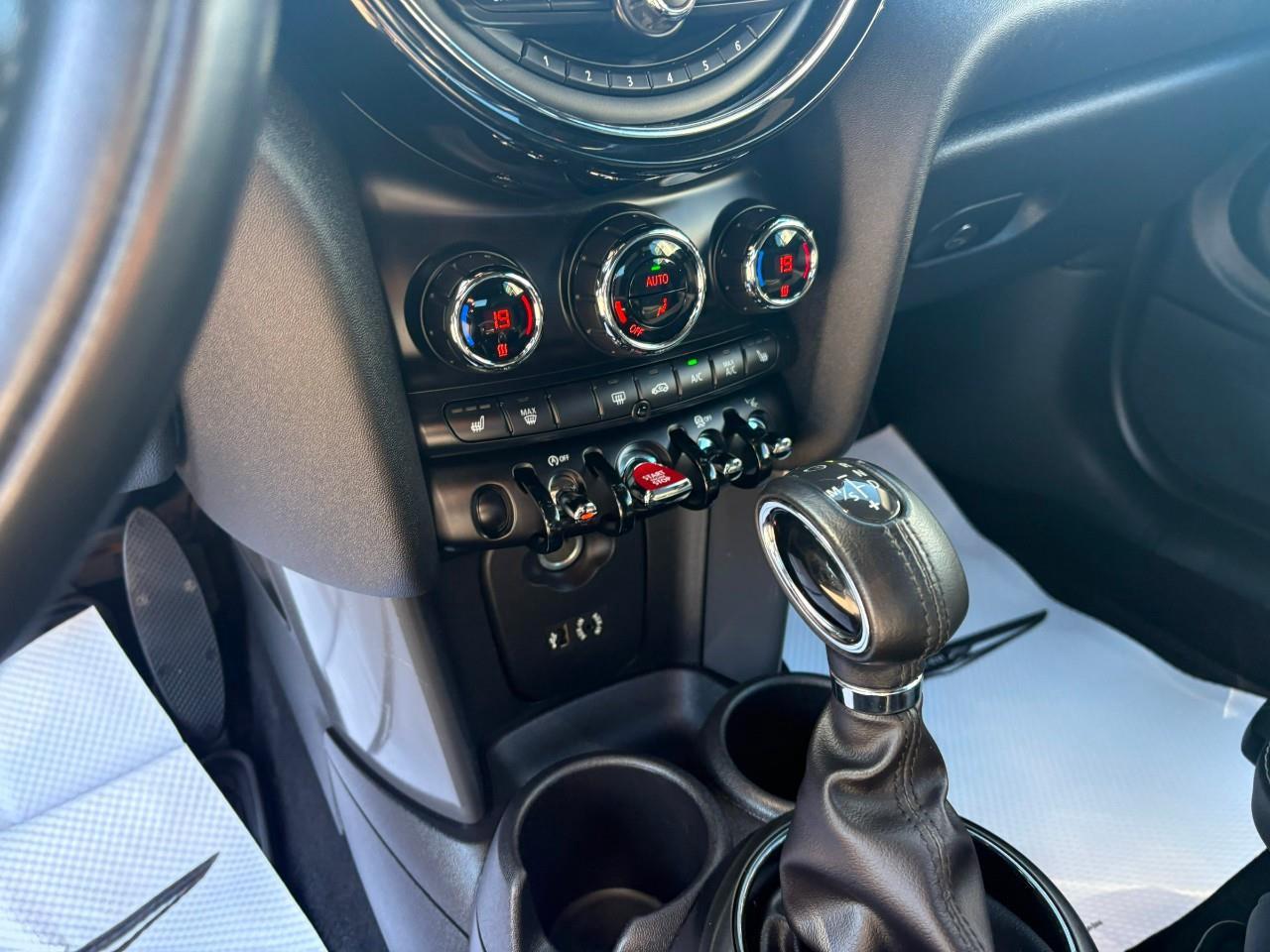 2017 MINI Convertible Cooper 2dr Photo