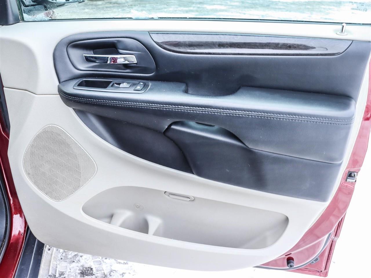 2019 Dodge Grand Caravan CVP/SXT Passenger Van Photo