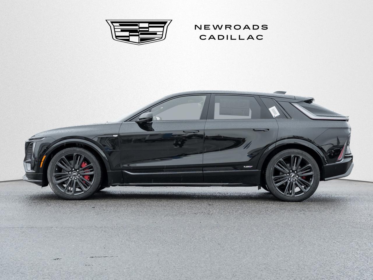 2026 Cadillac LYRIQ V Premium 4dr Photo2
