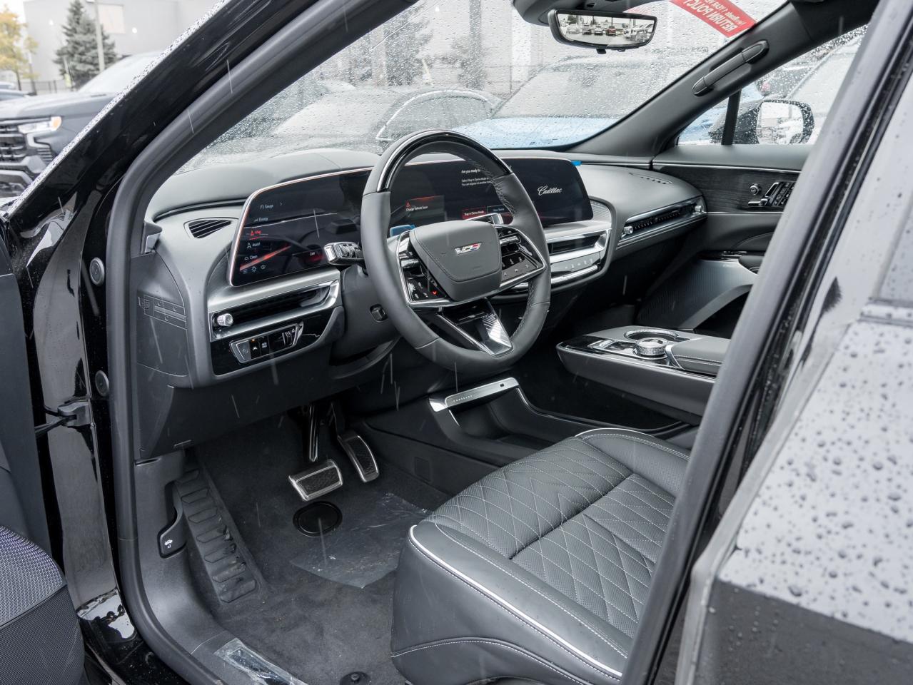 2026 Cadillac LYRIQ V Premium 4dr Photo