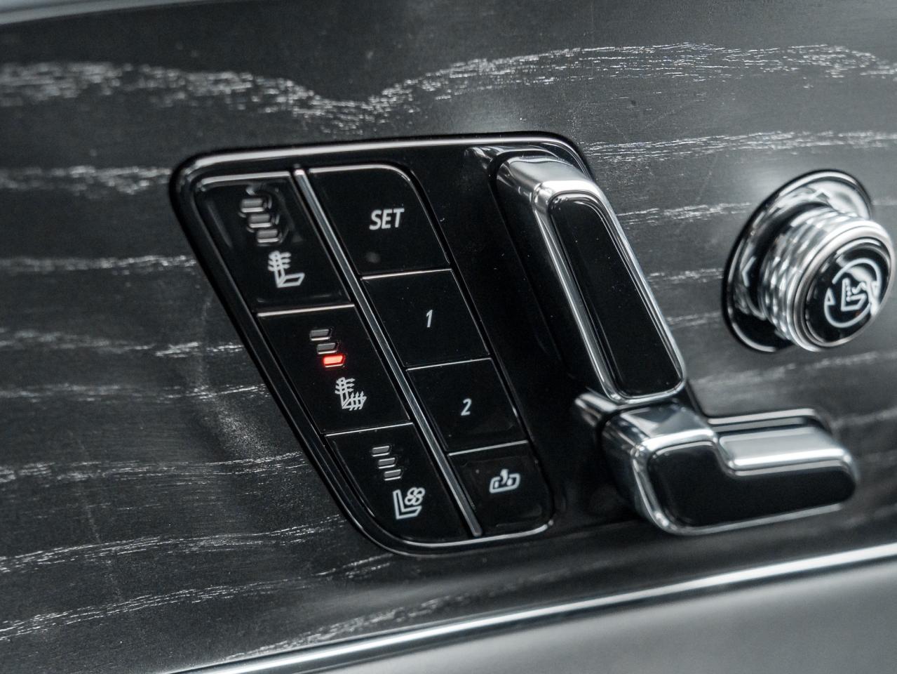 2026 Cadillac LYRIQ V Premium 4dr Photo