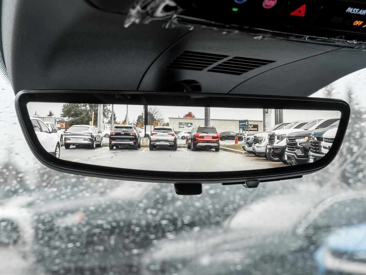 2026 Cadillac LYRIQ V Premium 4dr Photo