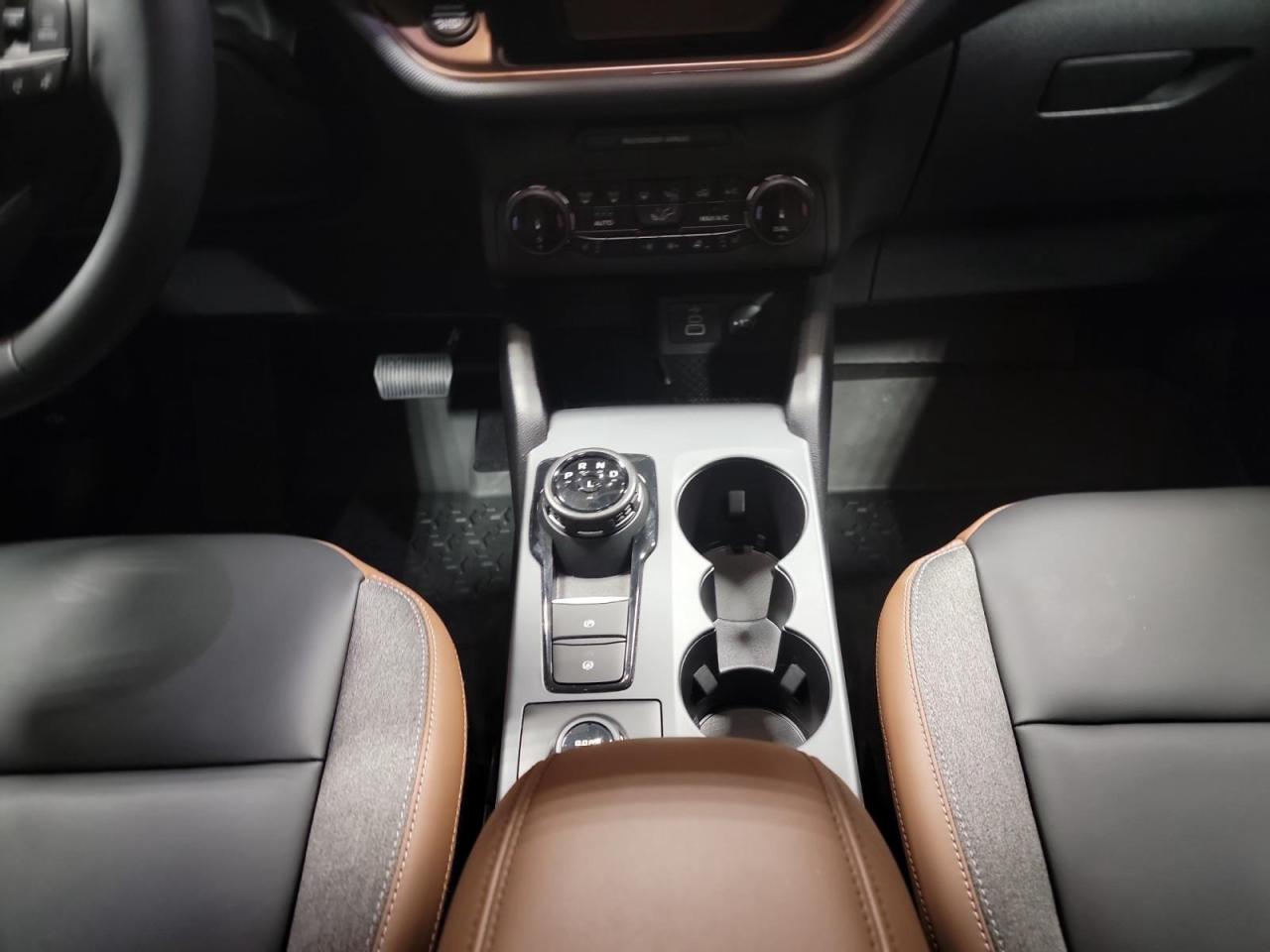 2024 Ford Bronco Sport Outer Banks 4dr 4x4 Photo