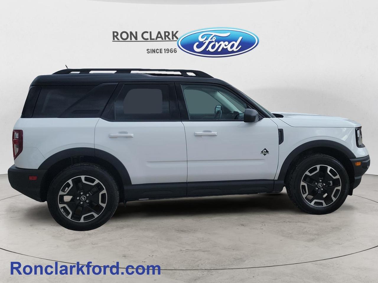 2024 Ford Bronco Sport Outer Banks 4dr 4x4 Photo