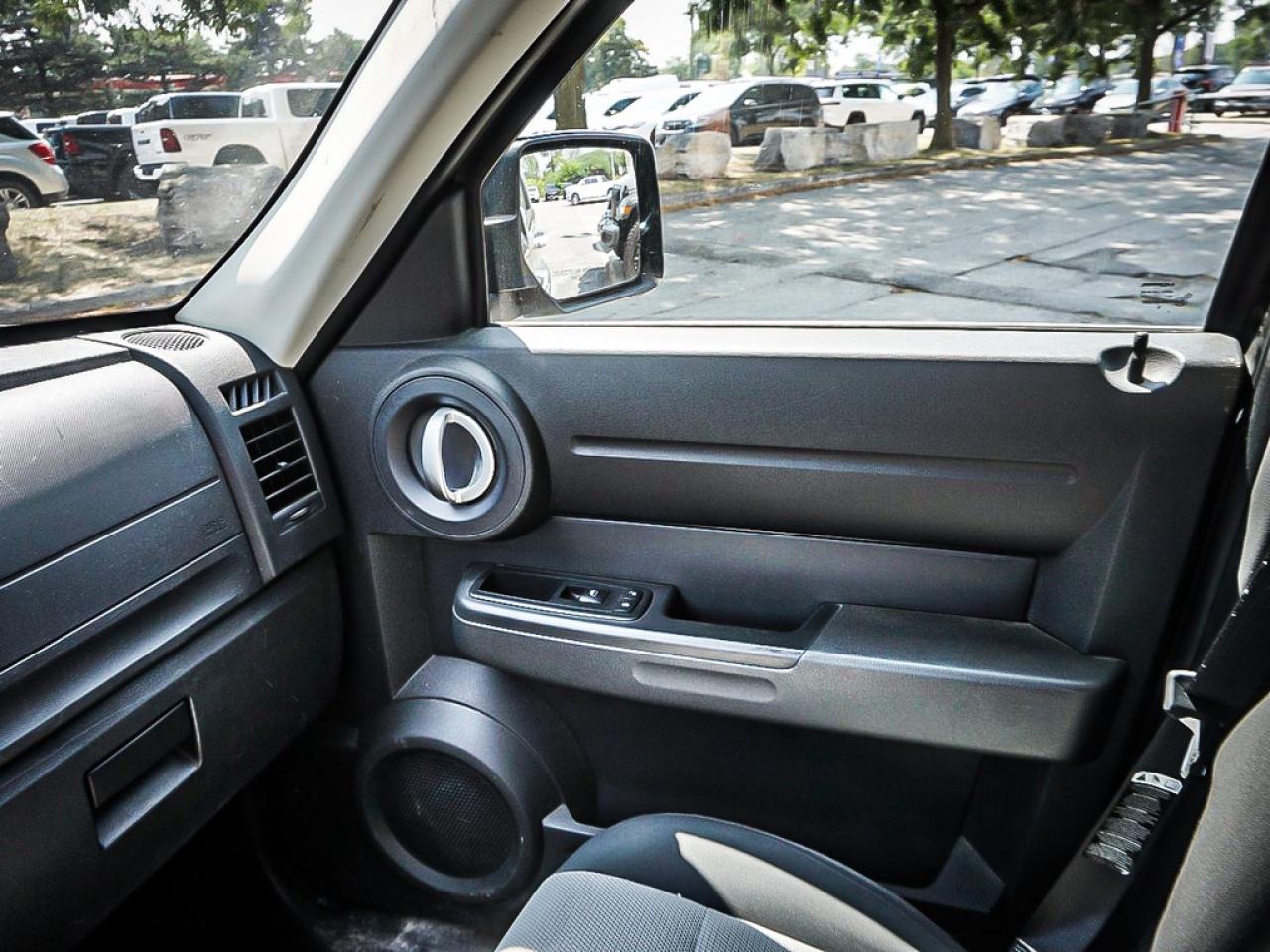 2007 Dodge Nitro  Photo
