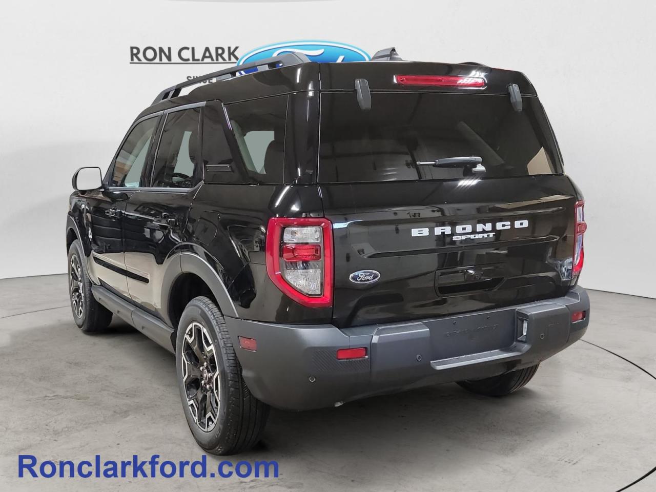 2025 Ford Bronco Sport Outer Banks 4dr 4x4 Photo4