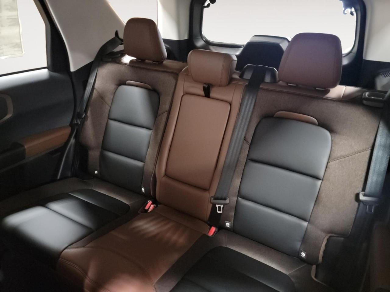 2025 Ford Bronco Sport Outer Banks 4dr 4x4 Photo