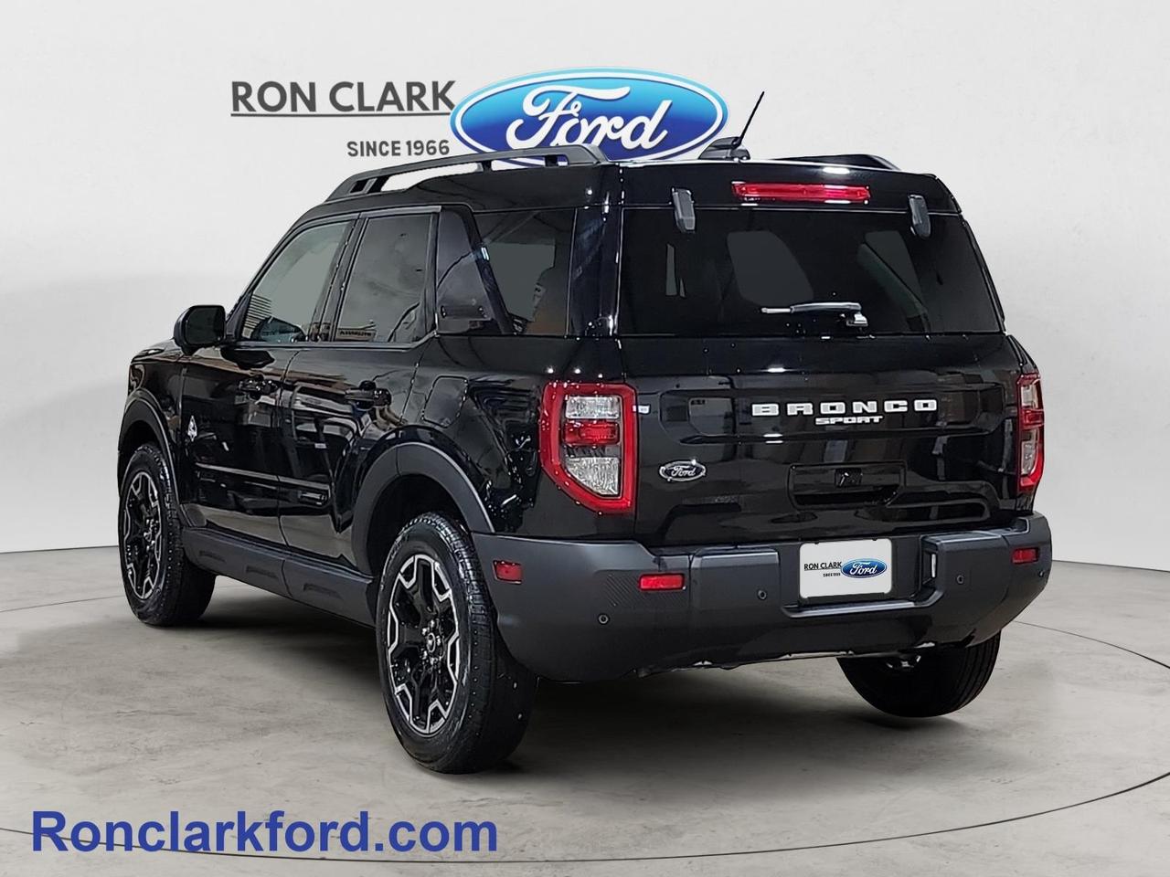 2025 Ford Bronco Sport Outer Banks 4dr 4x4 Photo
