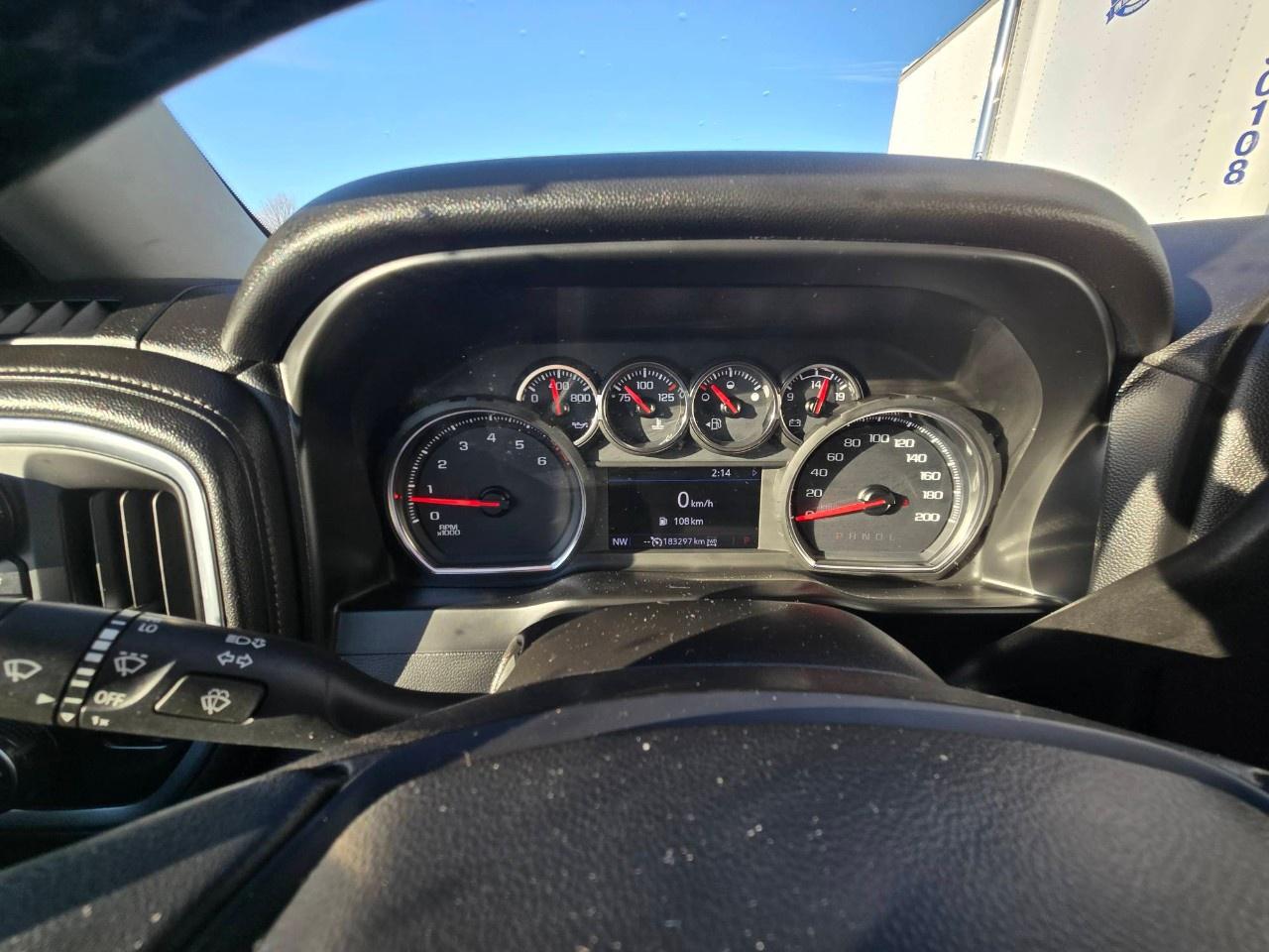 2021 Chevrolet SILVERADO 2500HD 4WD Crew Cab Standard Box LT Photo