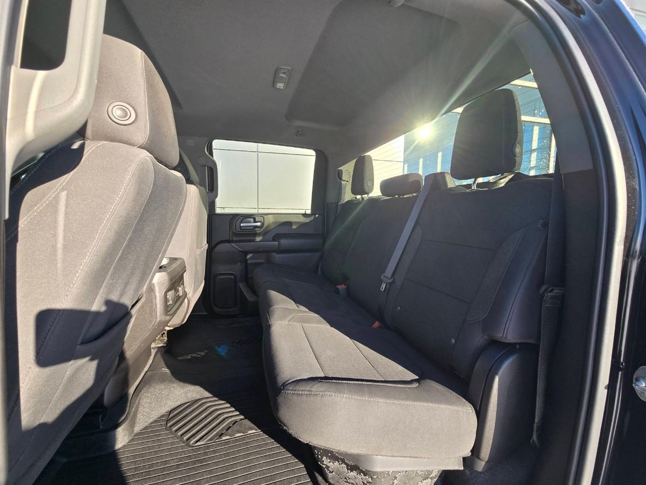 2021 Chevrolet SILVERADO 2500HD 4WD Crew Cab Standard Box LT Photo