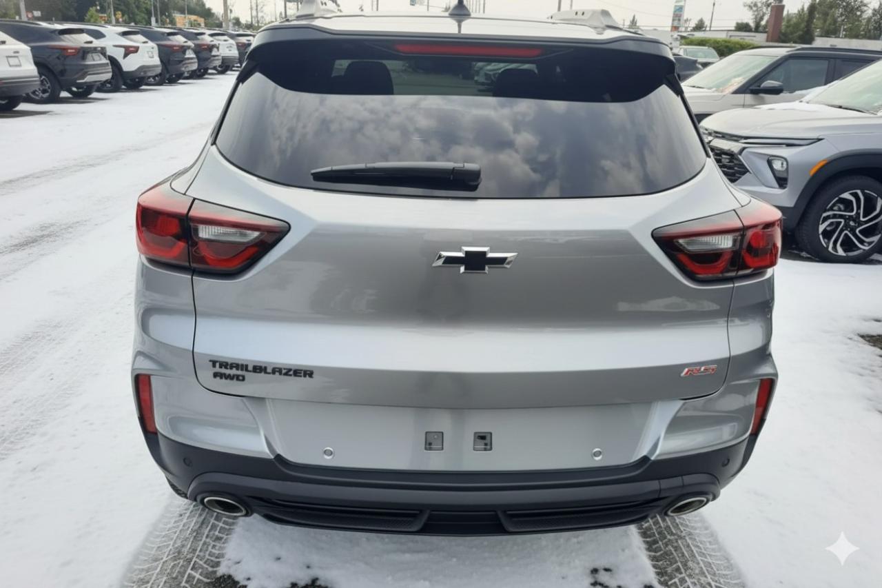 2026 Chevrolet TrailBlazer AWD 4dr RS Photo2