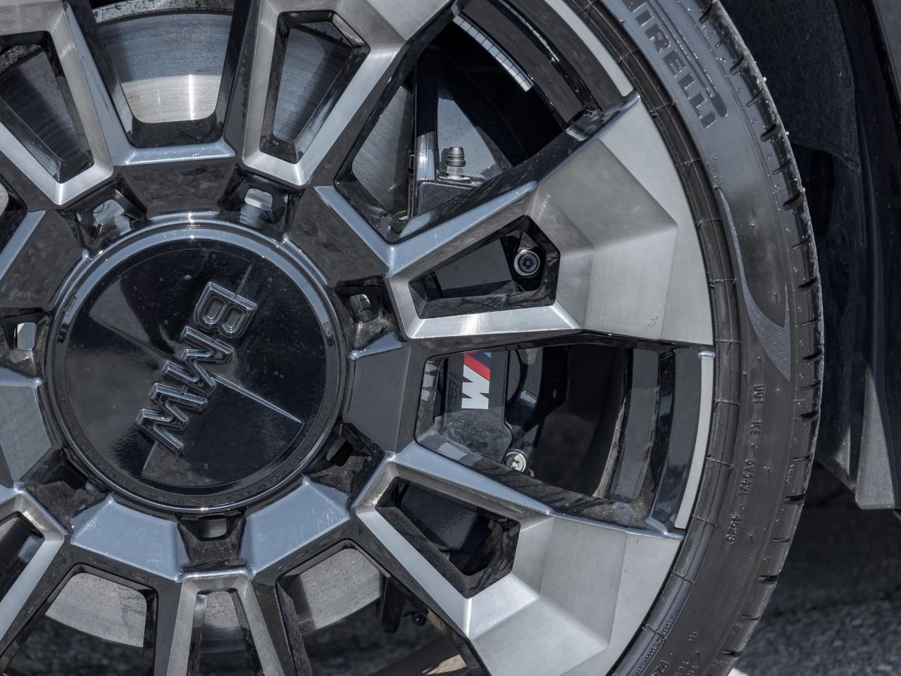 2024 BMW XM Base 4dr All-Wheel Drive Sports Activity Vehicle Photo