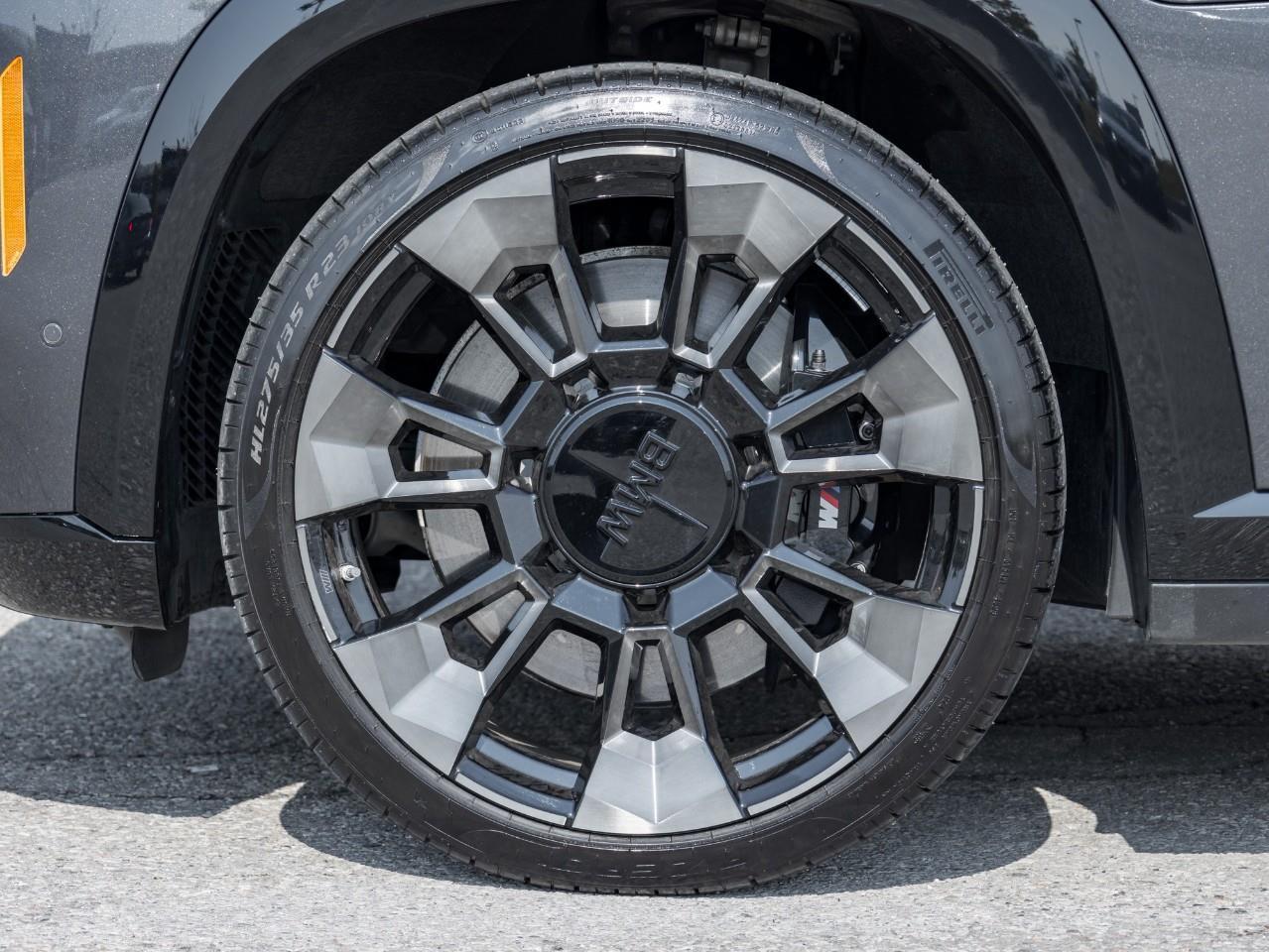 2024 BMW XM Base 4dr All-Wheel Drive Sports Activity Vehicle Photo3