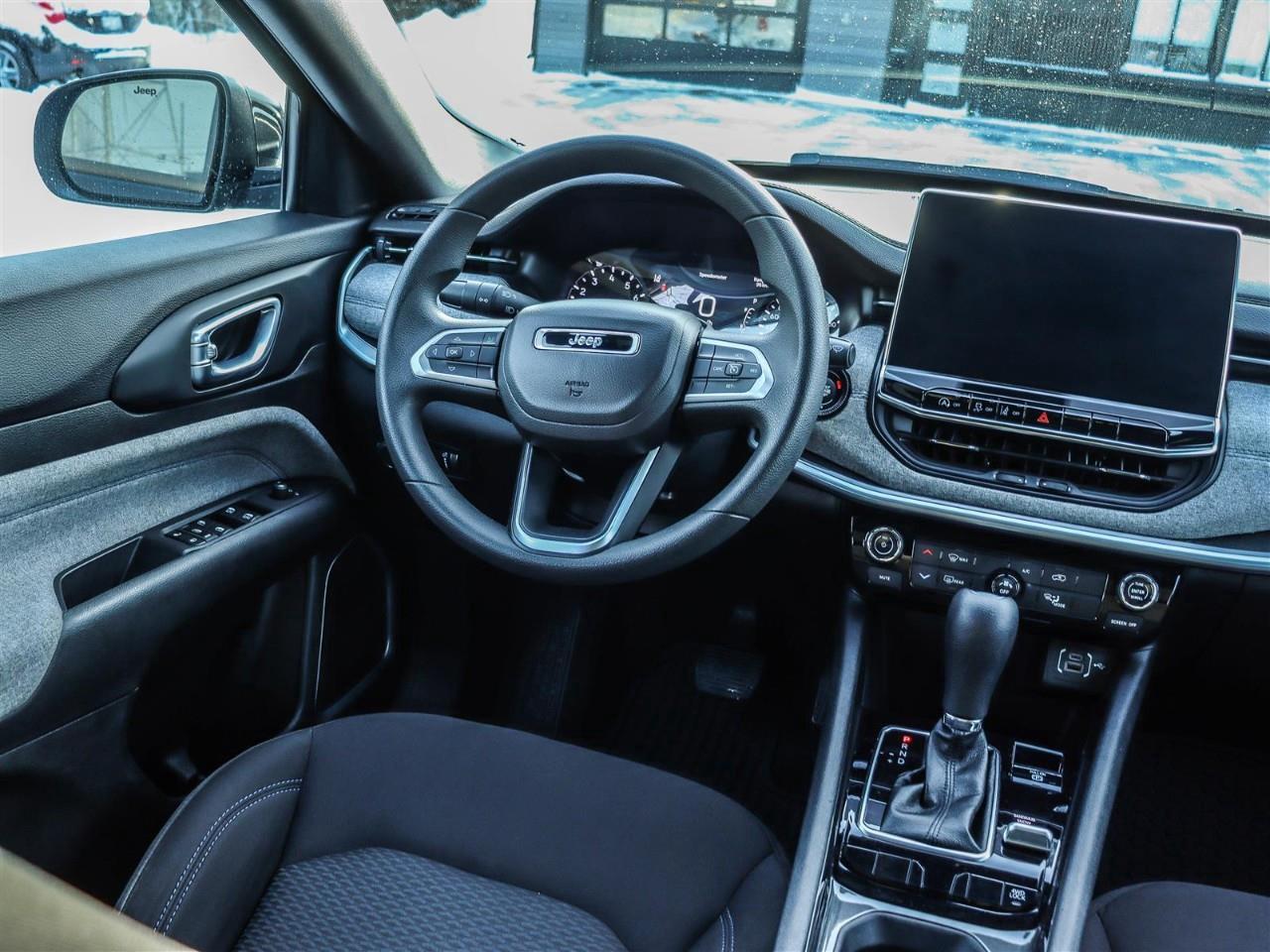 2024 Jeep Compass Sport 4dr 4x4 Photo