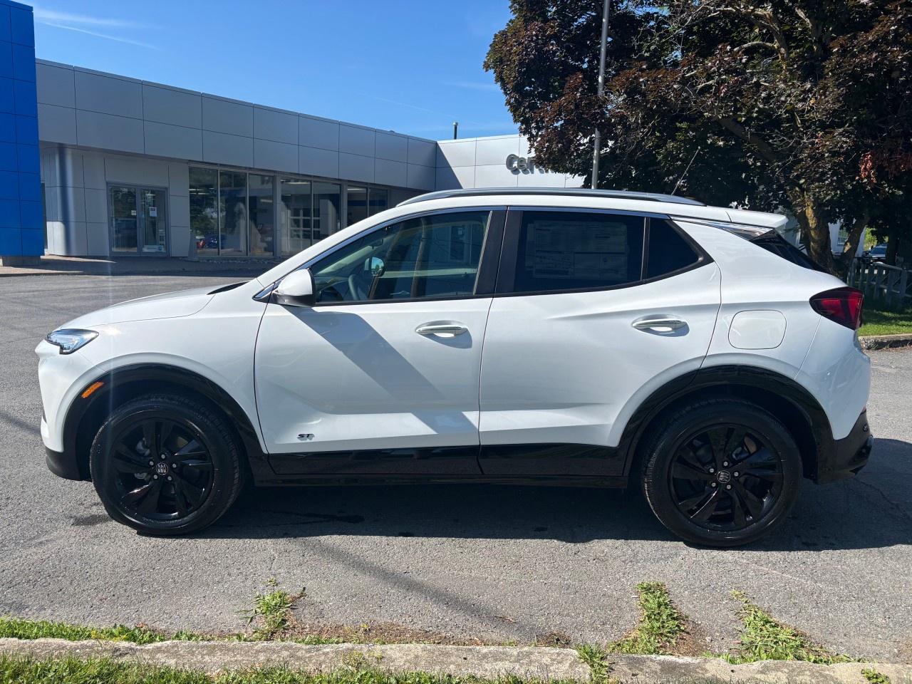 2026 Buick Encore GX Sport Touring AWD Photo3