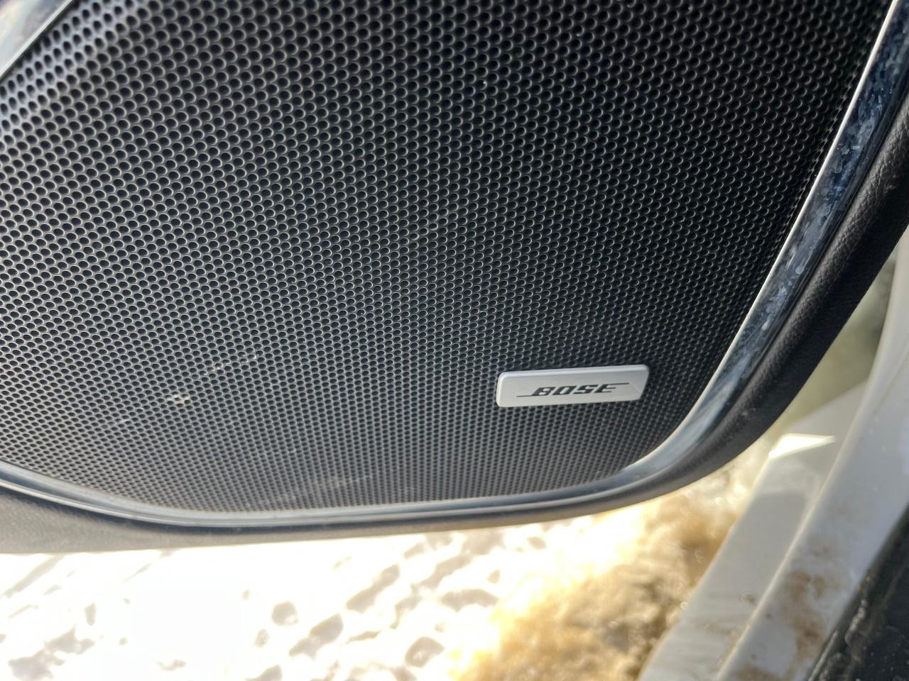 2017 GMC Yukon 4WD 4dr SLE Photo