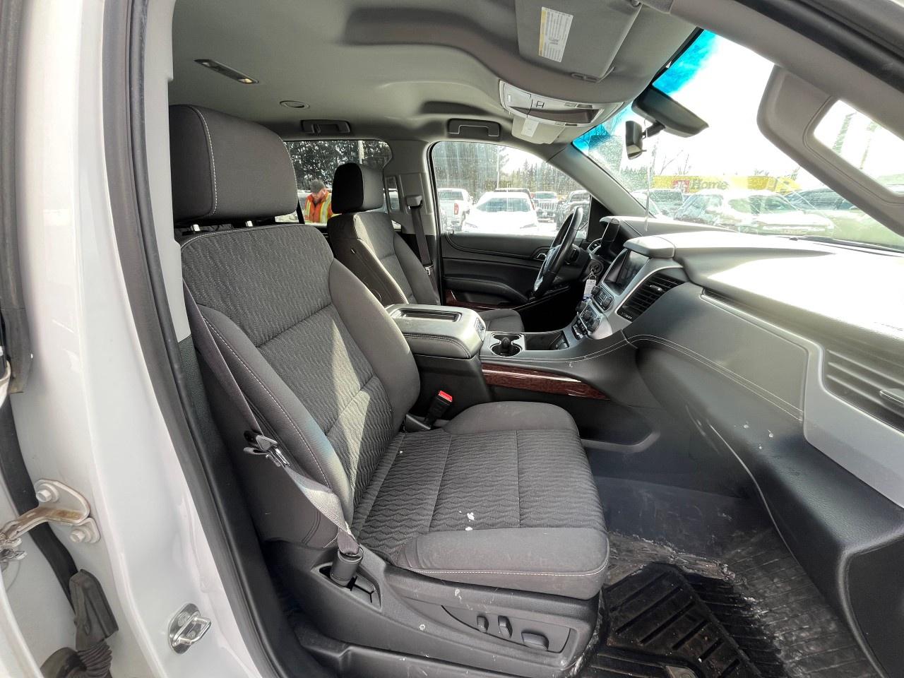 2017 GMC Yukon 4WD 4dr SLE Photo