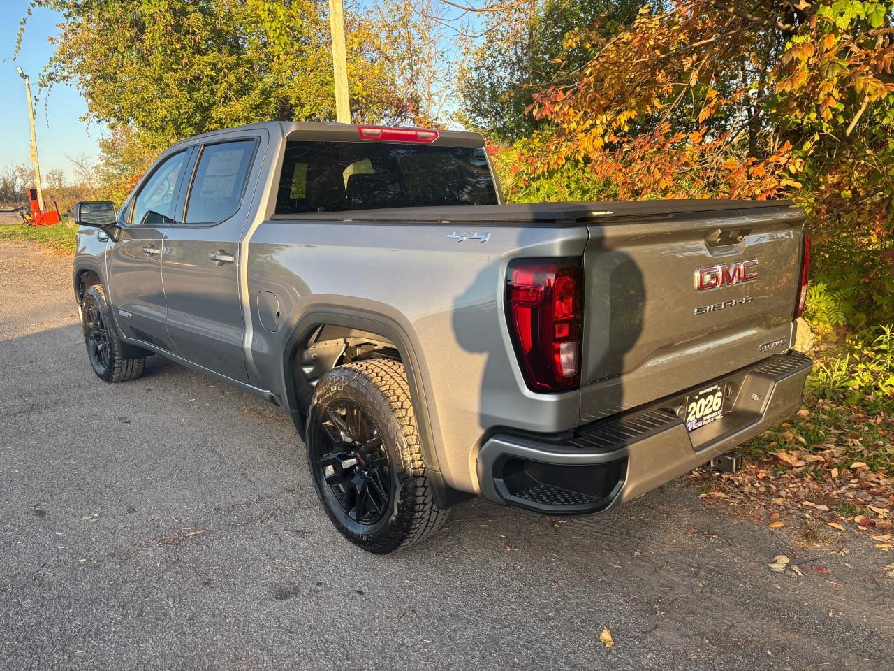 2026 GMC Sierra 1500 Crew Cab Short Box 4-Wheel Drive Elevation Photo