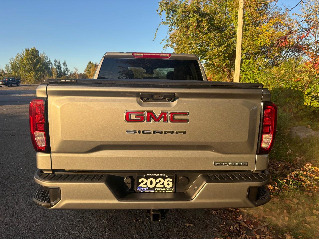 2026 GMC Sierra 1500 Crew Cab Short Box 4-Wheel Drive Elevation Photo