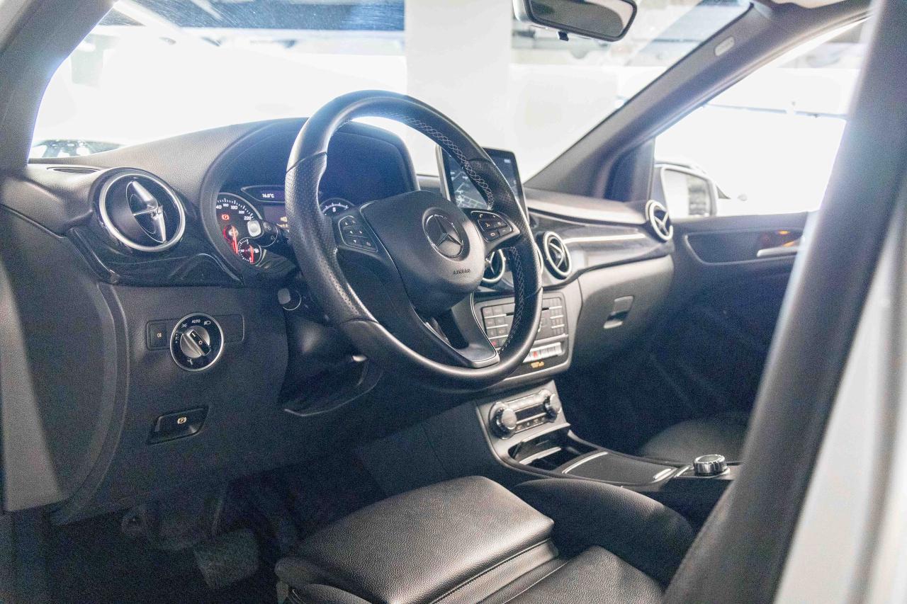 2016 Mercedes-Benz B-Class 4DR HB B 250 SPORTS TOURER 4MATIC Photo